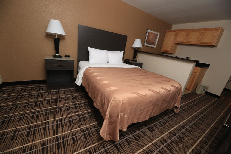 Bedroom 3, Quality Inn DFW Airport North, Irving