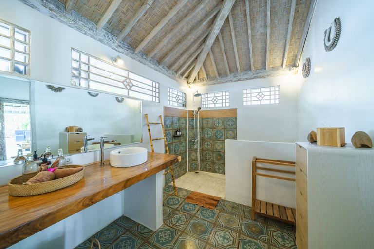Others 3, Villa Merano - 3BR with Huge Pool - Gili Meno, Lombok