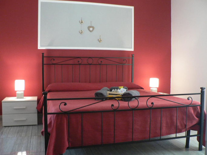 Bedroom 3, Dolcesosta B&B, Taranto
