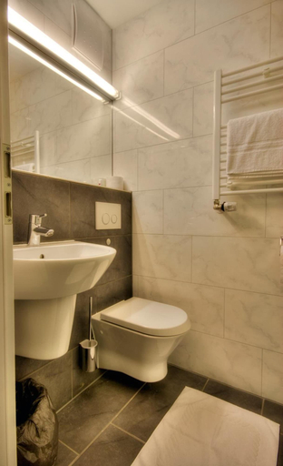 Bathroom 3, Landgasthof Hirsch, Rems-Murr-Kreis