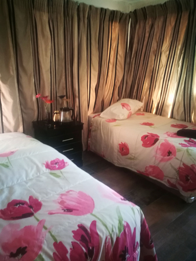 Bedroom 2, Naisar Royal White Apartment, Ekurhuleni