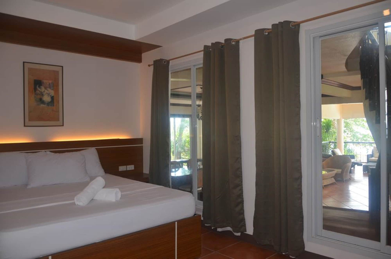 Bedroom 4, Robinland Vacation Home Badian, Alegria