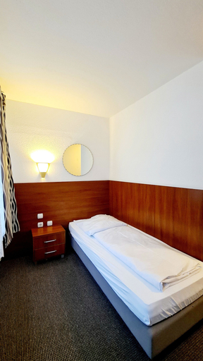 Bedroom 5, Hotel Zentrum Hannover, Region Hannover