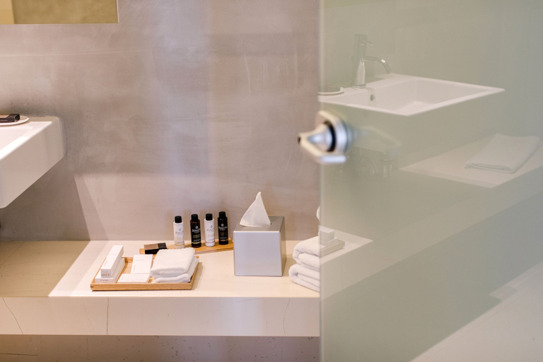 Bathroom 5, Brasil Suites Boutique Hotel, Attica