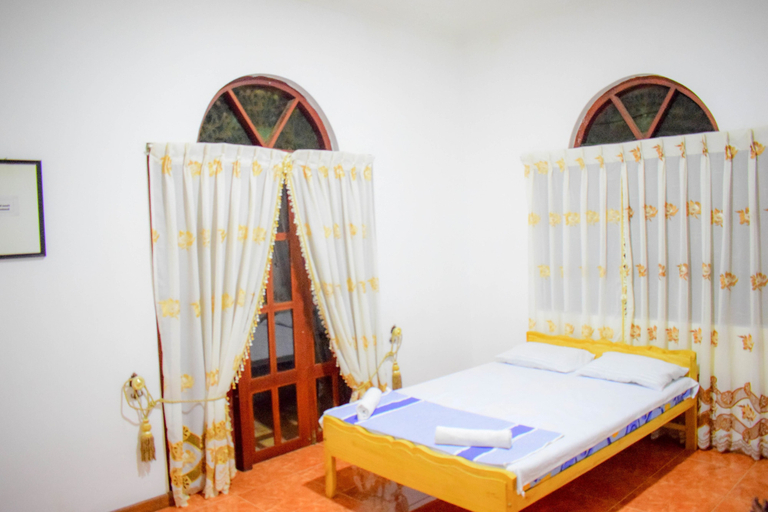 Bedroom 2, Unique View Hotel - Hostel, K.F.G. & G. Korale