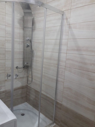 Bathroom 4, Apartment on Stanislavskogo 11-59, Sochi gorsovet