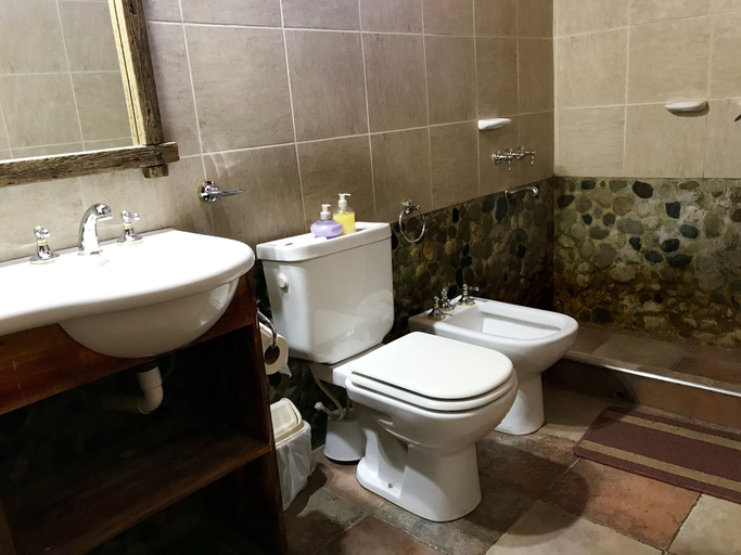 Bathroom 3, EcoPosada El Mercedario, Calingasta