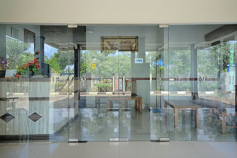 Others 5, OYO 1283 Guest House Loemajan, Jambi