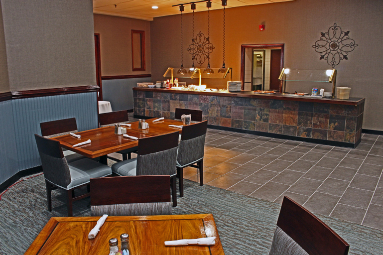 Food & Drinks 5, Best Western Williamsburg Historic District, Williamsburg