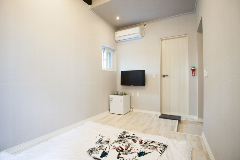 Bedroom 4, Daemyung Guesthouse, Jeonju