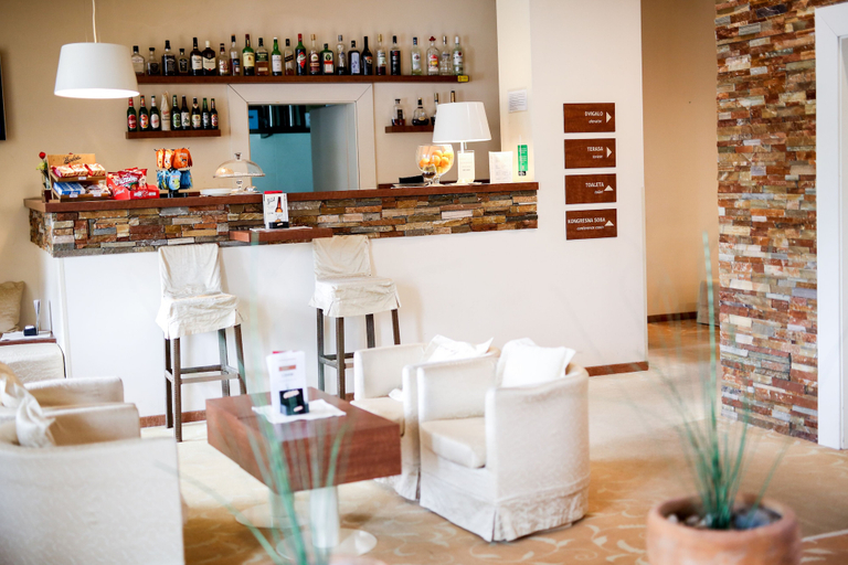 Food & Drinks 5, Ambient Hotel, Domžale