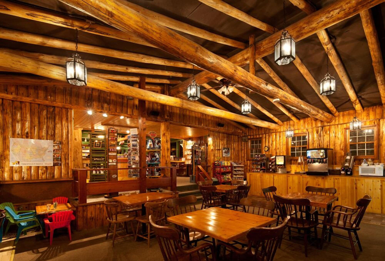 Food & Drinks 4, Snake River Cabin Village, Teton