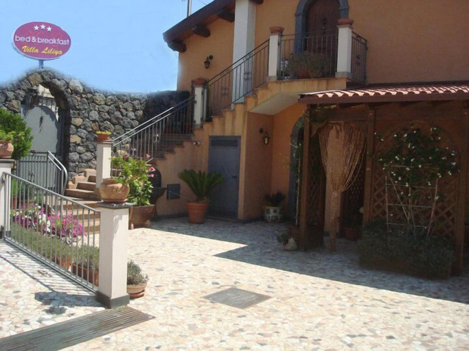 Exterior & Views 2, Villa Liliya, Catania