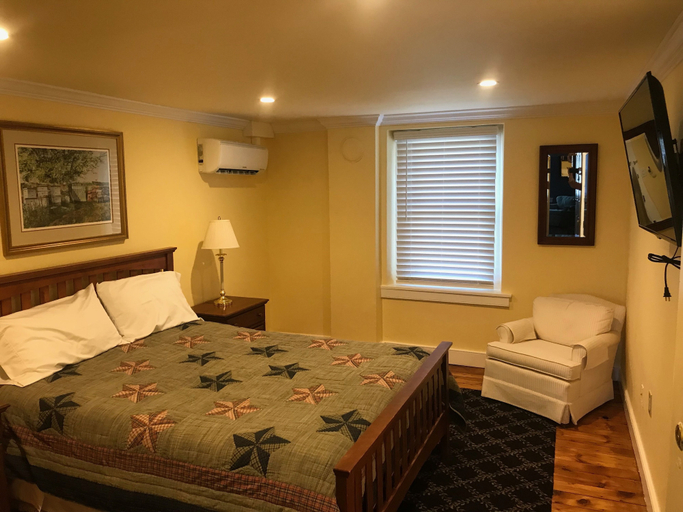 Bedroom 3, Stottsville Inn, Chester