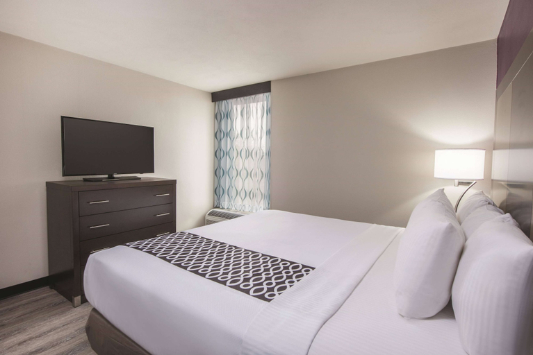 Bedroom 3, La Quinta Inn & Suites by Wyndham Festus - St. Louis South, Jefferson