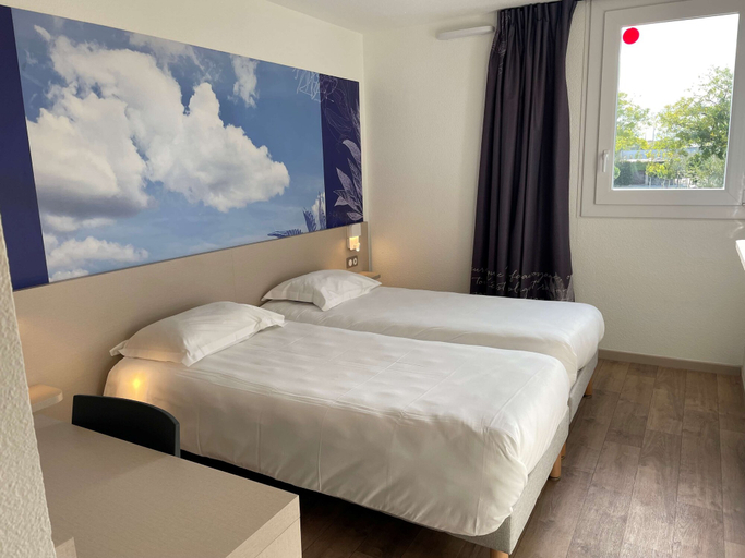 Bedroom 4, Kyriad Direct - Bourg les Valence, Drôme