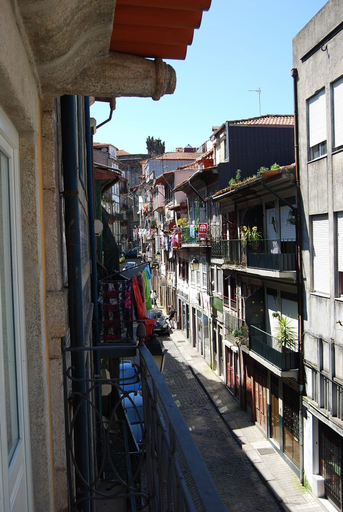 Others 5, Casa dos Caldeireiros, Porto