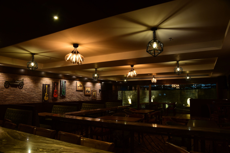 Food & Drinks 5, Lemon Tree Hotel Siliguri, Jalpaiguri