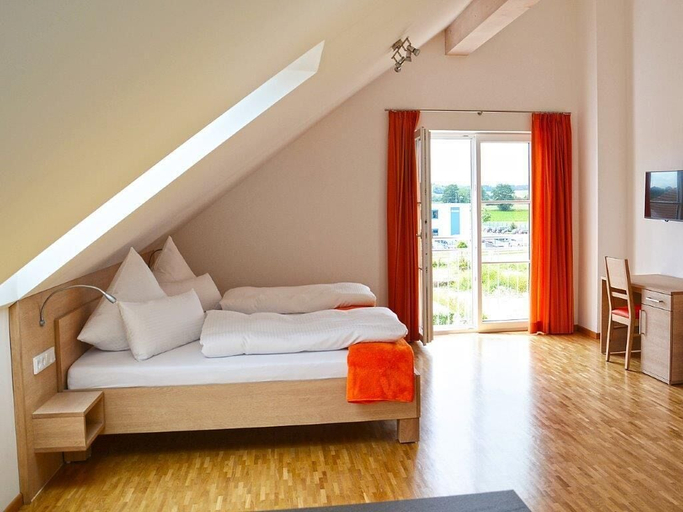 Bedroom 2, Apparthotel Ampertal, Freising