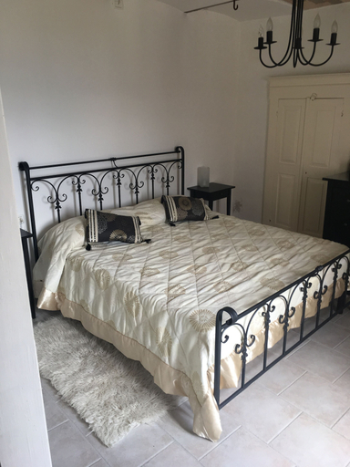 Bedroom 4, 4 Bed, 3 Bathroom Mountain Retreat in Roccacasale, L'Aquila