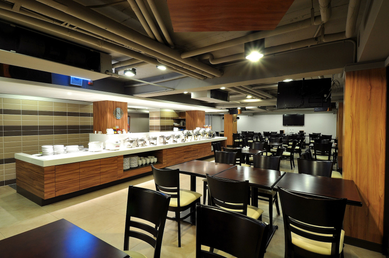 Food & Drinks 5, Delight Hotel, Taipei City