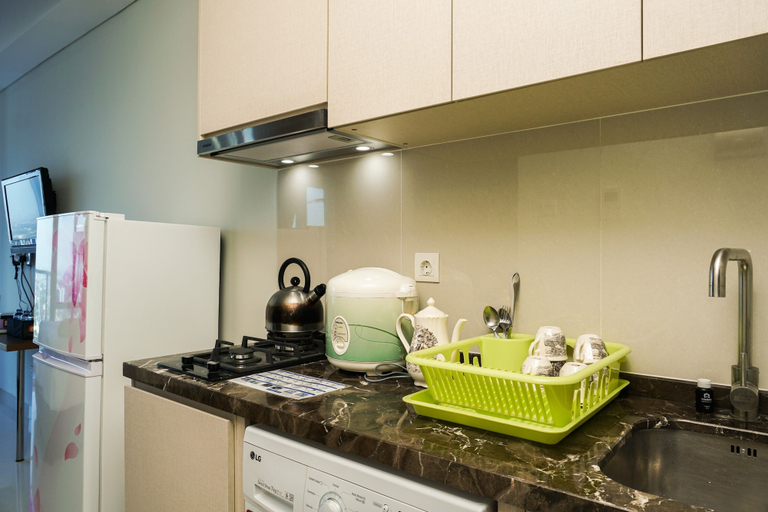 Others 4, Minimalist Studio Room at Puri Mansion Apartment By Travelio, Jakarta Barat