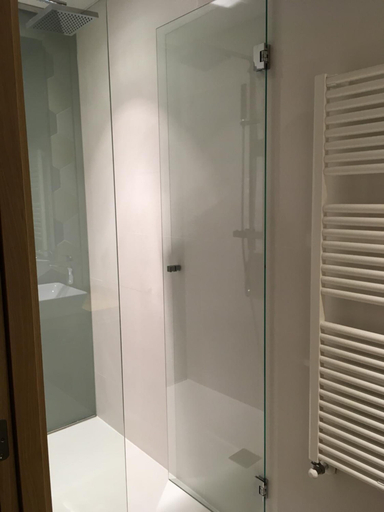 Bathroom 5, Hotel Landaben, Navarra