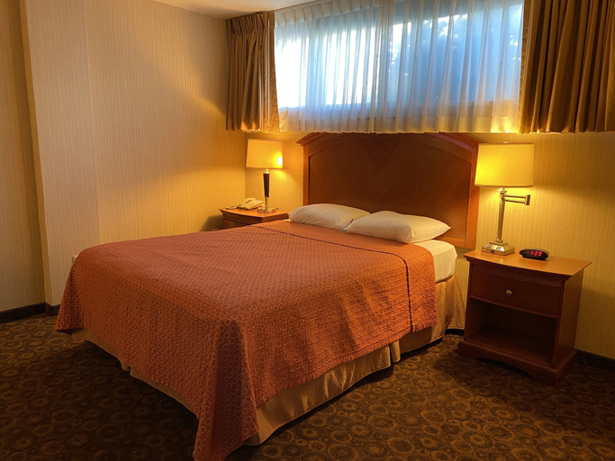 Bedroom 4, Royal Pacific Motor Inn, San Francisco