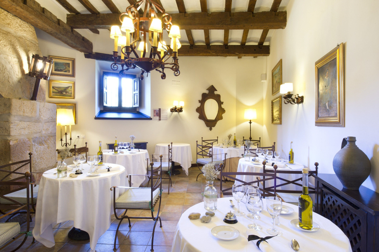 Food & Drinks 5, Parador De Cangas De Onis, Asturias