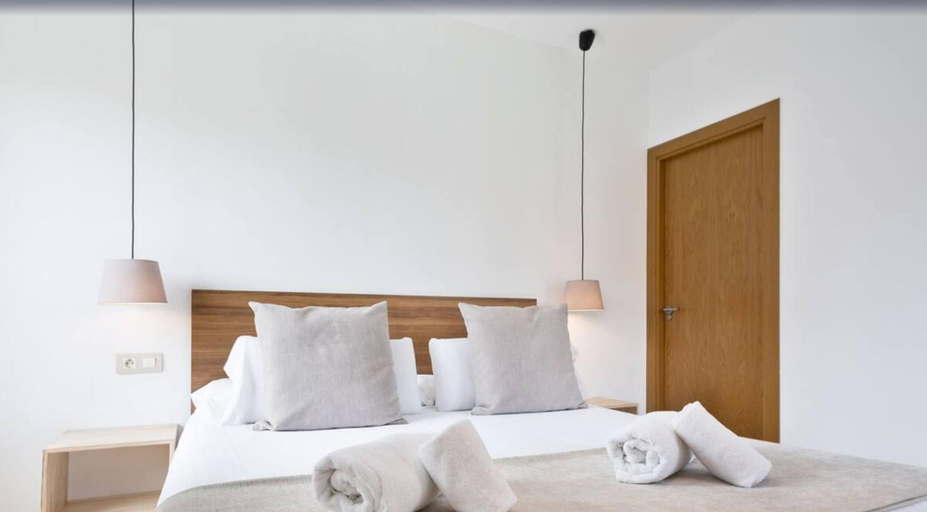 Bedroom 3, Amister Apartments, Barcelona