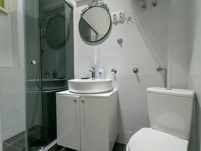 Bathroom, Apartment Piano, Belgrade