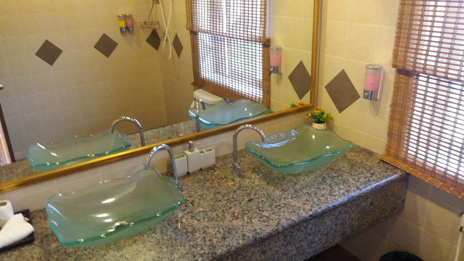 Bathroom 4, Baan ViewBor Pool Villa, Pattaya