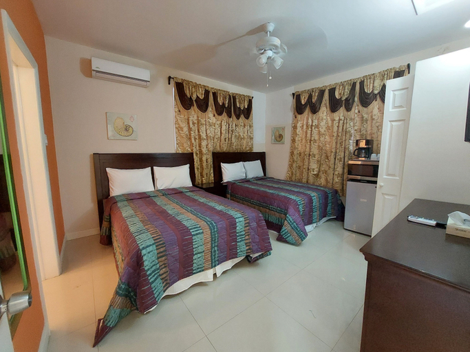Bedroom 5, The Golden Gate Inn