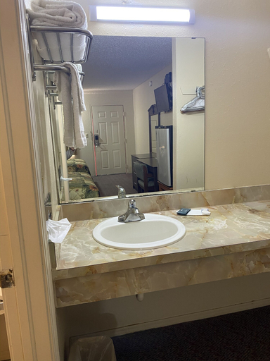 Bathroom 3, Century inn motel, Stephens