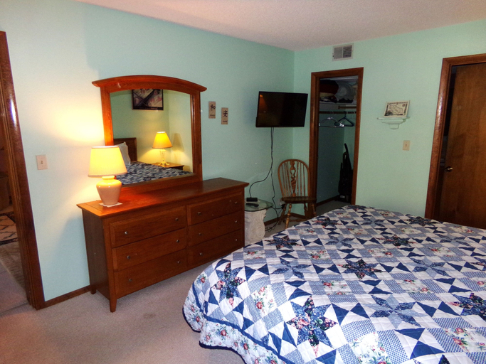 Bedroom 3, Mountainside 2 Bed 2 Bath, Summit