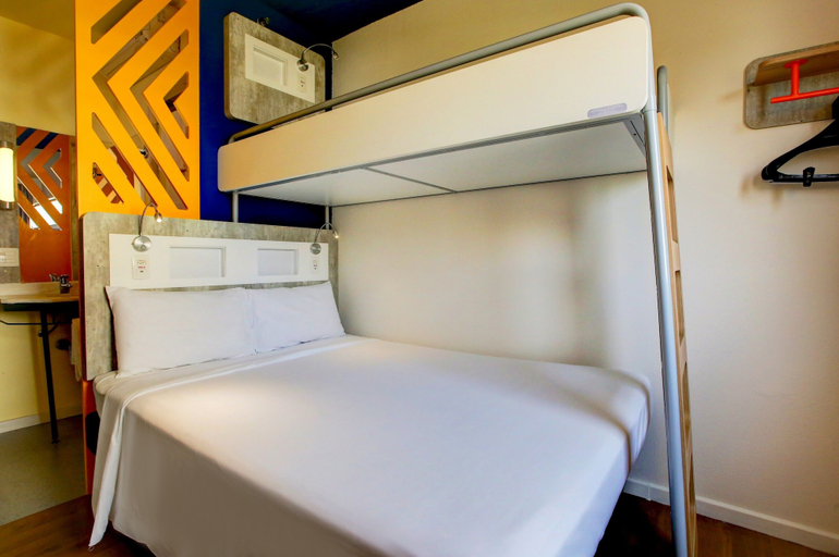 Bedroom 4, ibis budget Tambore, Barueri