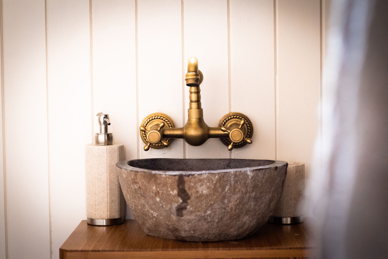 Bathroom 3, Beds of Silk Luxury Glamping