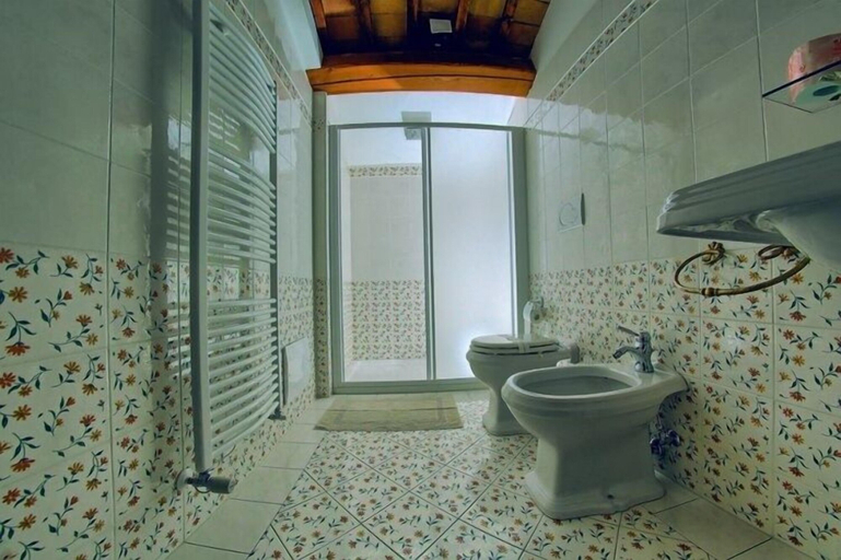 Bathroom 4, Agriturismo Millefiori Corte delle Rose, Rovigo