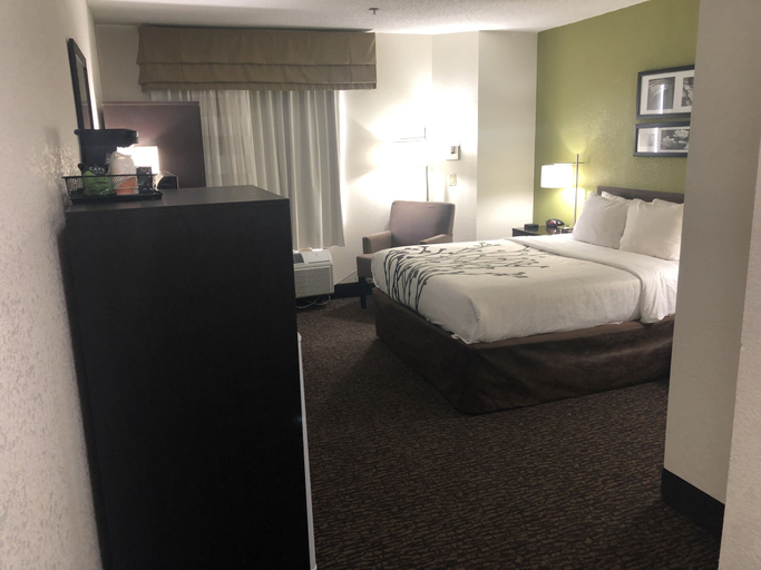 Bedroom 4, Sleep Inn Grand Island North, Hall