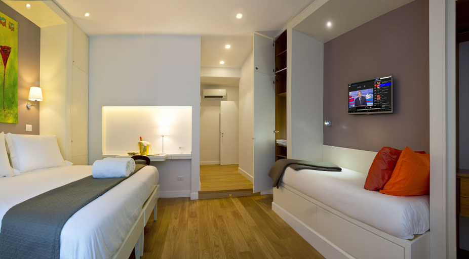 Bedroom 5, Ripense In Trastevere, Rome