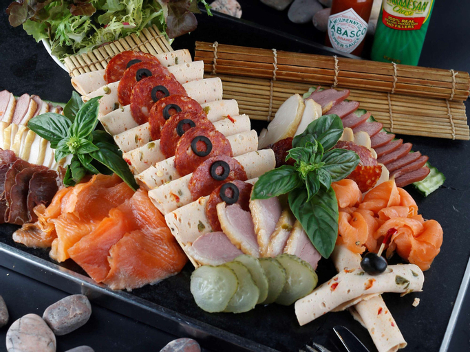 Food & Drinks 29
