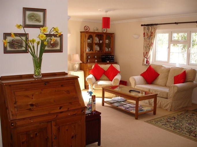 Others 4, Leworthy Farmhouse, Devon