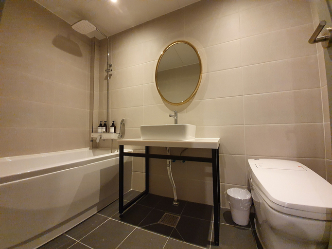 Bathroom 3, Brown-Dot Hotel, Pyeongtaek