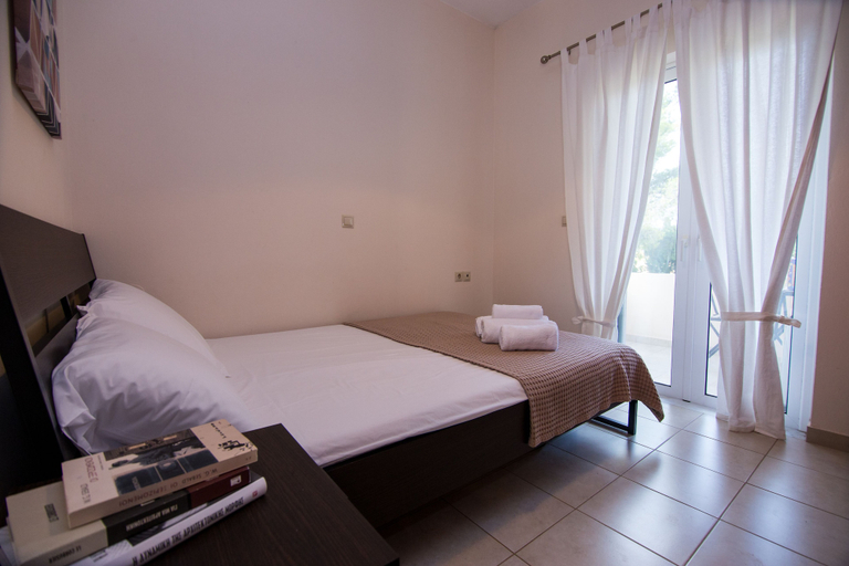 Bedroom 3, Nikis Dream Comfy Apartments, Crete