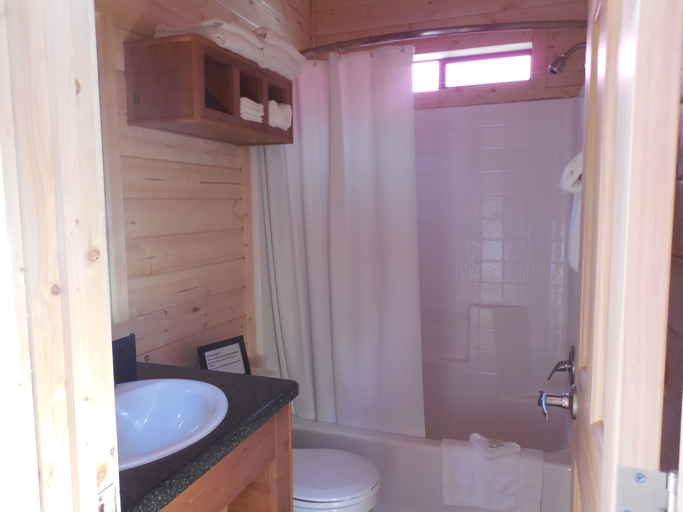 Bathroom 3, Snake River Cabin Village, Teton