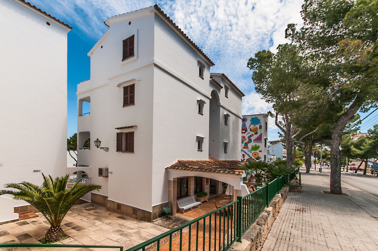 Exterior & Views 2, Flipflop Surfing Playa Apartments, Baleares