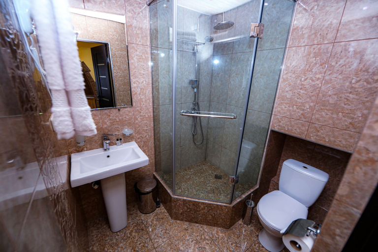 Bathroom 2, Skyline Hotel Yerevan, Yerevan