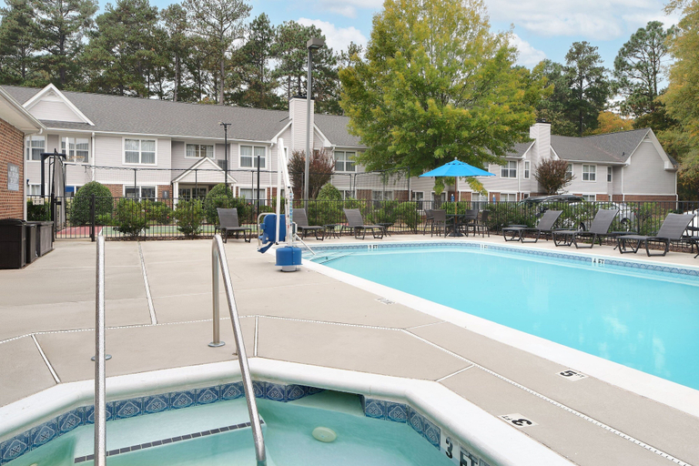 Sport & Beauty 5, Residence Inn by Marriott Southern Pines/Pinehurst NC, Moore