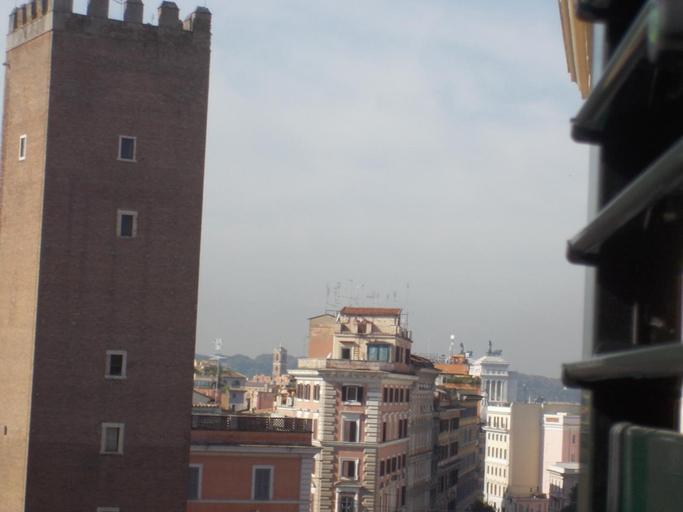 Exterior & Views 2, Merulana Suite 2, Roma