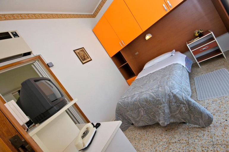 Bedroom 3, Victory Hotel, Forli' - Cesena